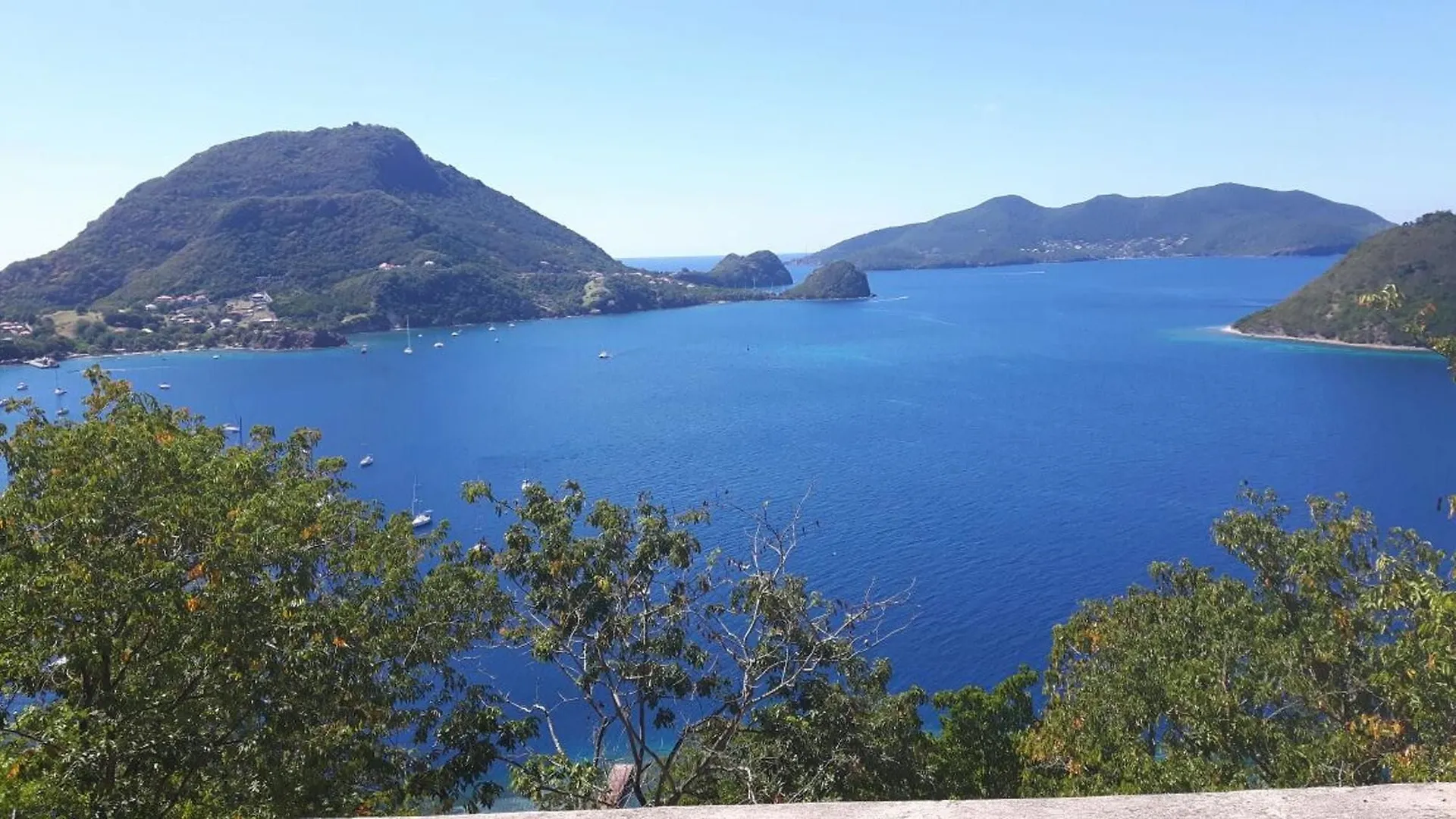 Appartement House With 2 Bedrooms In Saint-Francois, With Pool Access, Enclosed Ga